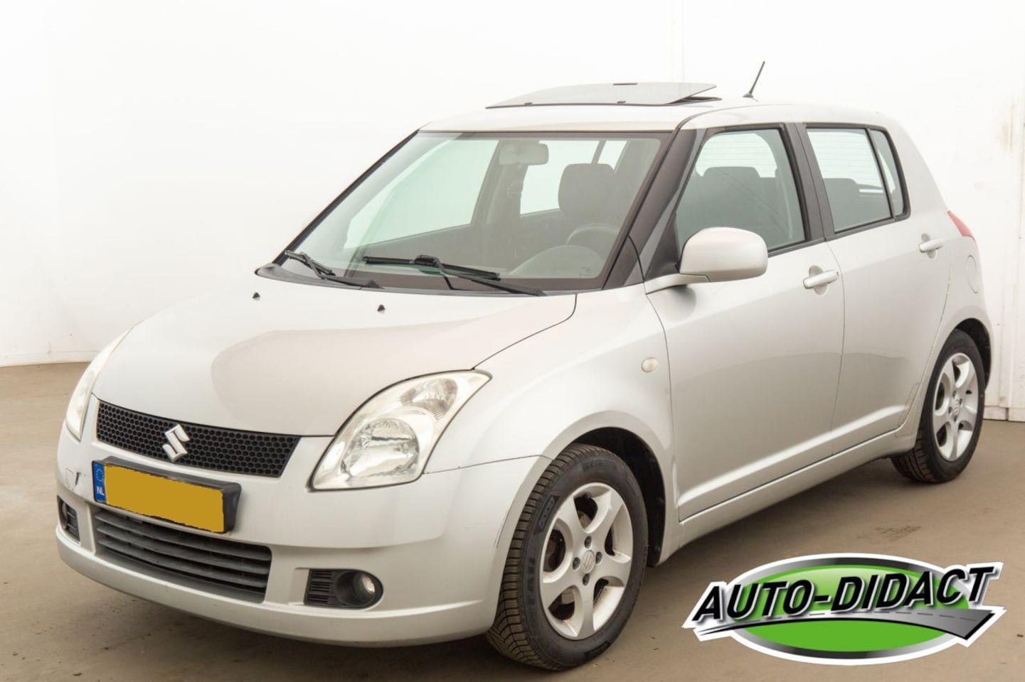 Suzuki Swift - 1.3 Shogun 1.3 Shogun - AutoWereld.nl