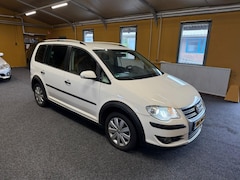 Volkswagen Touran Cross - 7 PERSOONS MET 3X & BIXENON & CAR PLAY & CRUISE CONTROL