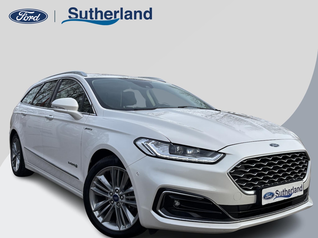 Ford Mondeo Wagon - 2.0 IVCT HEV Vignale | Panoramadak |  Adaptieve cruisecontrol |  Trekhaak | Winter Pack | - AutoWereld.nl