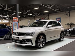Volkswagen Tiguan - 1.4 TSI R-Line DSG 98DKM Vol opties Pano Navi