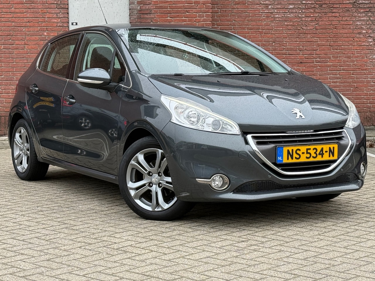 Peugeot 208 - 1.6 VTi Allure|5DRS|AUTOMAAT|NAVI|CLIMA|GOED-ONDERHOUDEN - AutoWereld.nl