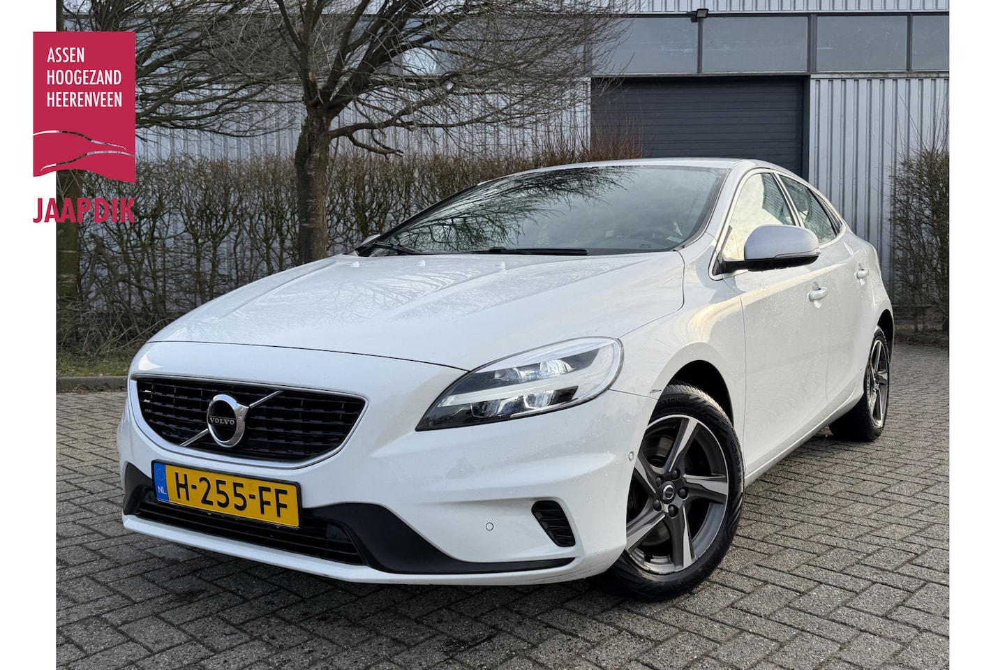 Volvo V40 - BJR 2017 2.0 D3 150 PK Inscription AUTOMAAT | LED | PDC | CLIMA | CRUISE - AutoWereld.nl