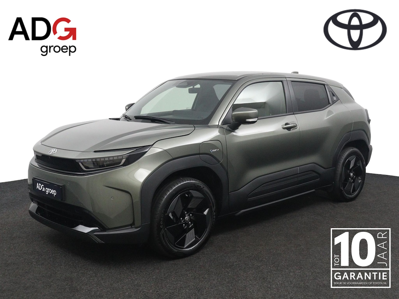 Toyota Urban Cruiser - Dynamic 61 kWh | Keyless Entry | Stuurwielverwarming | Navigatie | Apple Carplay | Android - AutoWereld.nl