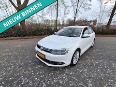 Volkswagen Jetta - 1.4 TSI Hybrid Highline LEUKE AUTO RIJDT EN SCHAKELT GOED
