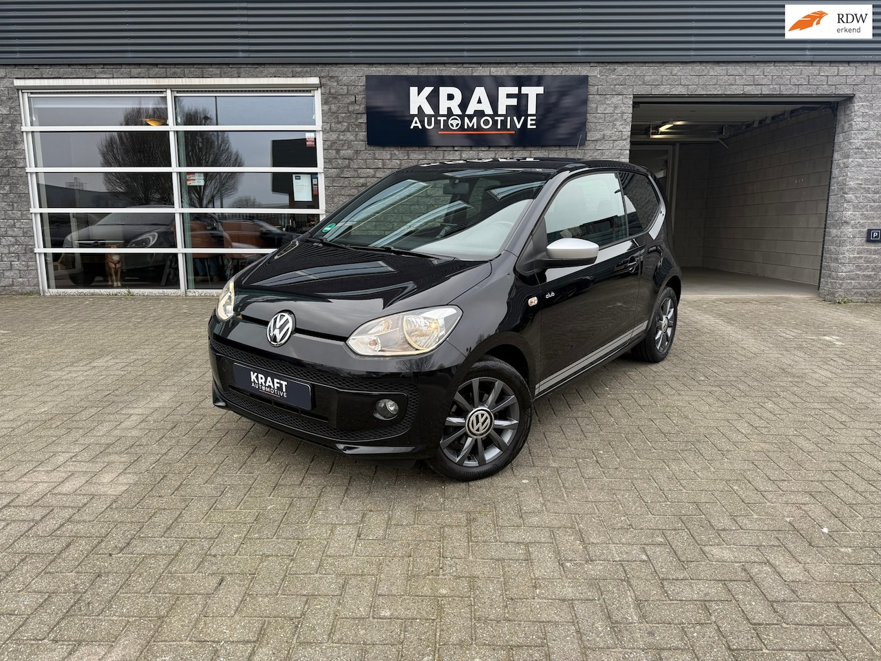 Volkswagen Up! - 1.0 High up! BlueMotion | Club! | NAVI | Bluetooth | Stoelverw, | Elektra pakket | - AutoWereld.nl
