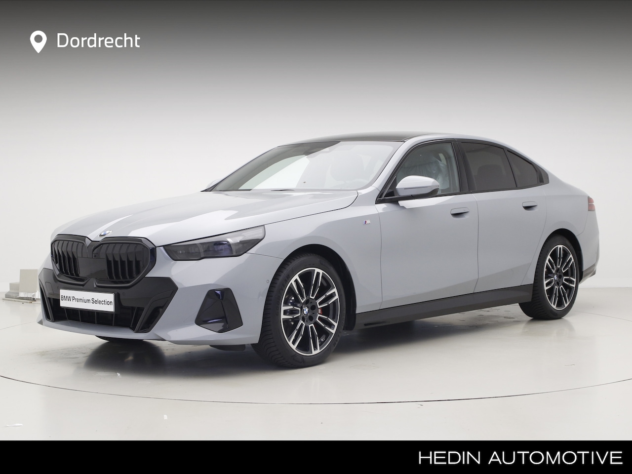 BMW 5-serie - 520i M-Sport Pro | Panorama | Harman Kardon |Stoelventilatie | Driving Assistant Professio - AutoWereld.nl