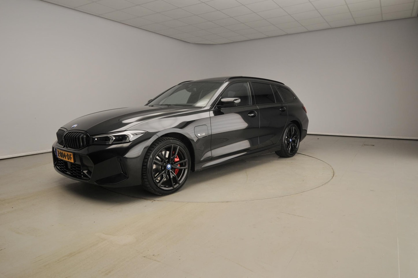 BMW 3-serie Touring - 330e xDrive 330e xDrive - AutoWereld.nl