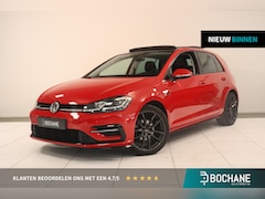 Volkswagen Golf - 1.0 TSI Highline Business R-Line | Panoramadak | Camera | Key-less | Lederen Sportstoelen