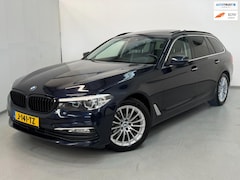 BMW 5-serie Touring - 520d High Exe / Pano / Harman / Headup / CarPlay