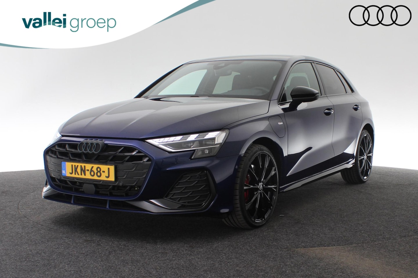 Audi A3 Sportback - 45 TFSI e 272 PK S edition Competition | Achteruitrijcamera | Sfeerverlichting | Stoelverw - AutoWereld.nl