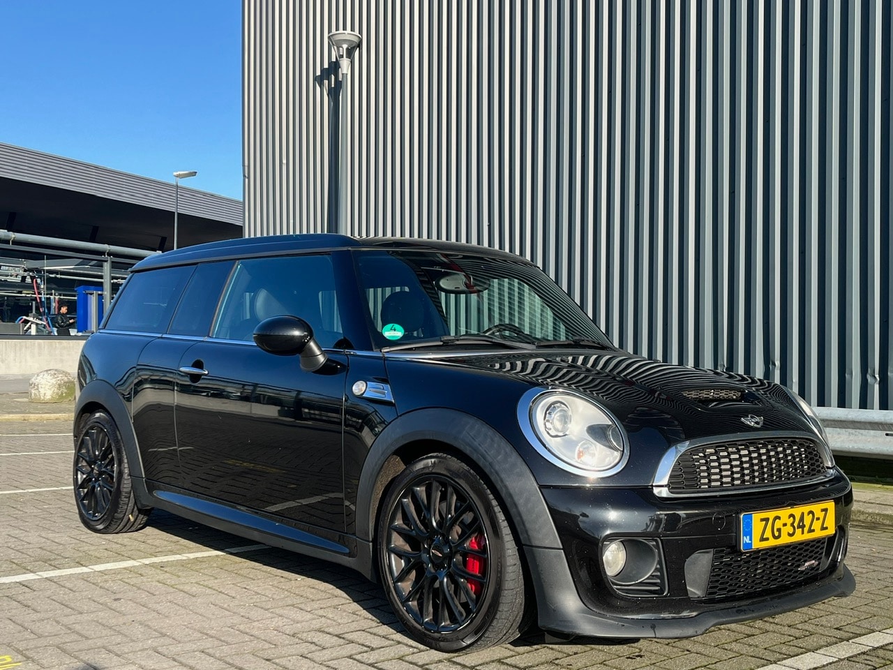 MINI Clubman - 1.6 John Cooper Works MINI JCW Clubman (N18/HK/Pano/Leder dashboard/Adap Xenon) - AutoWereld.nl