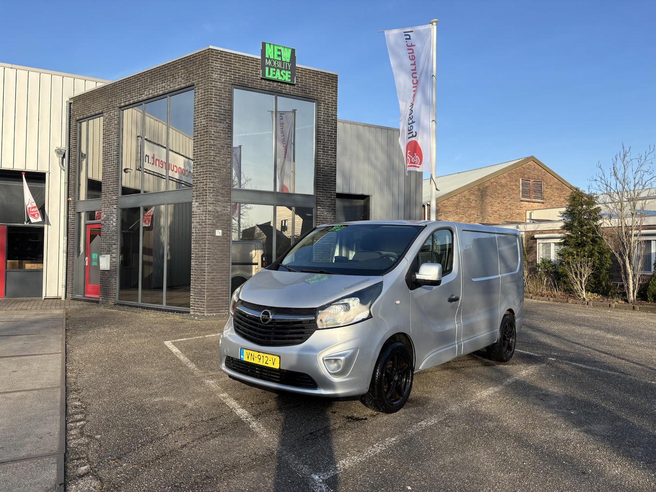 Opel Vivaro - 1.6 CDTI L1H1 Edition EcoFlex Cruise Control Airconditioning Trekhaak - AutoWereld.nl