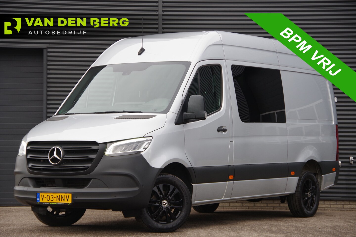 Mercedes-Benz Sprinter - 319 3.0 CDI V6 L2H2 AUT. DC-5P, LED, STANDKACHEL, MBUX, CAMERA, NAVI, CRUISE, CLIMA, DUBBE - AutoWereld.nl