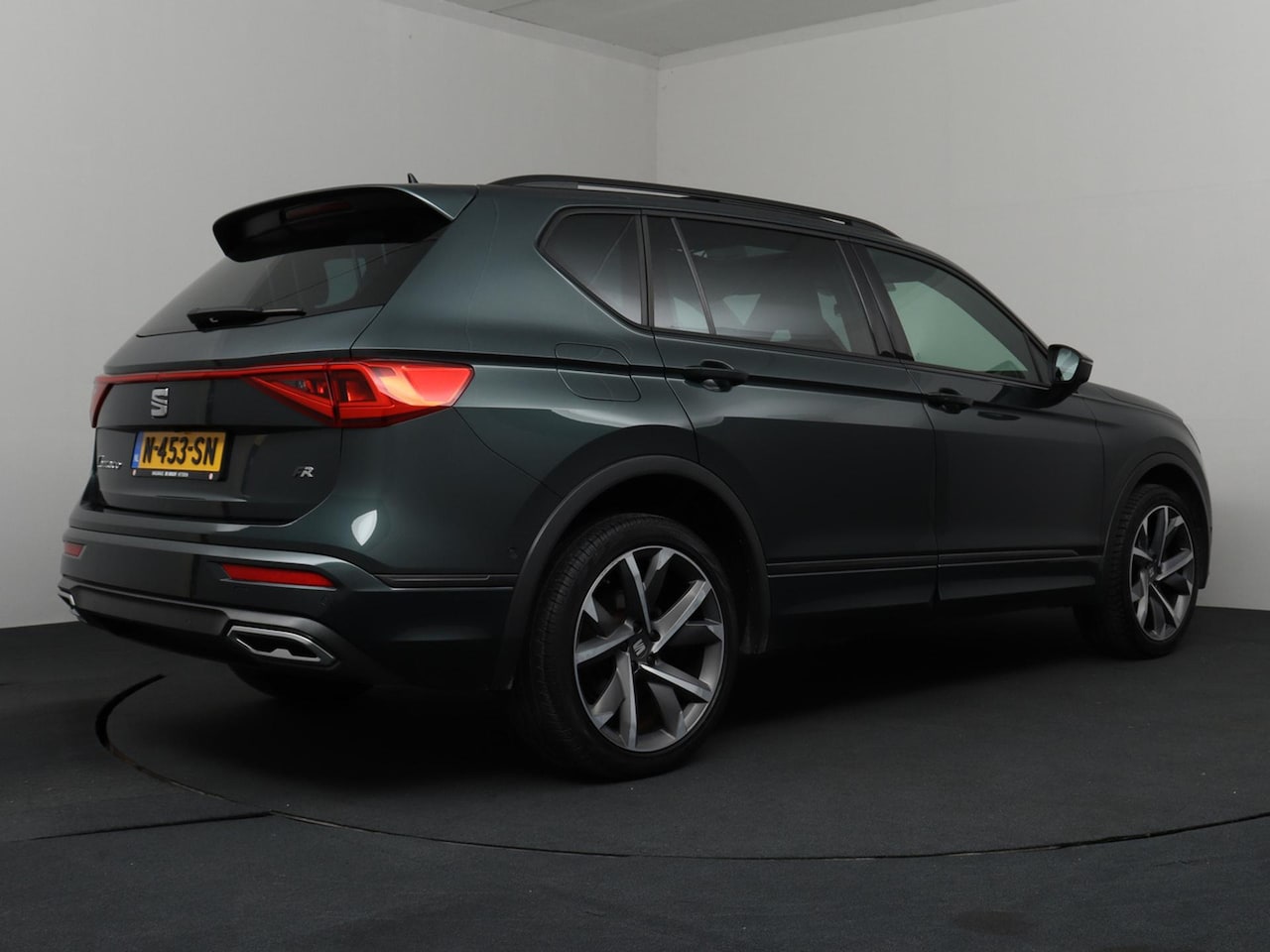 SEAT Tarraco - 1.5 TSI FR Business Intense 7p. Panoramadak | Navi | Elek. Trekhaak | LM Velgen | Apple Ca - AutoWereld.nl