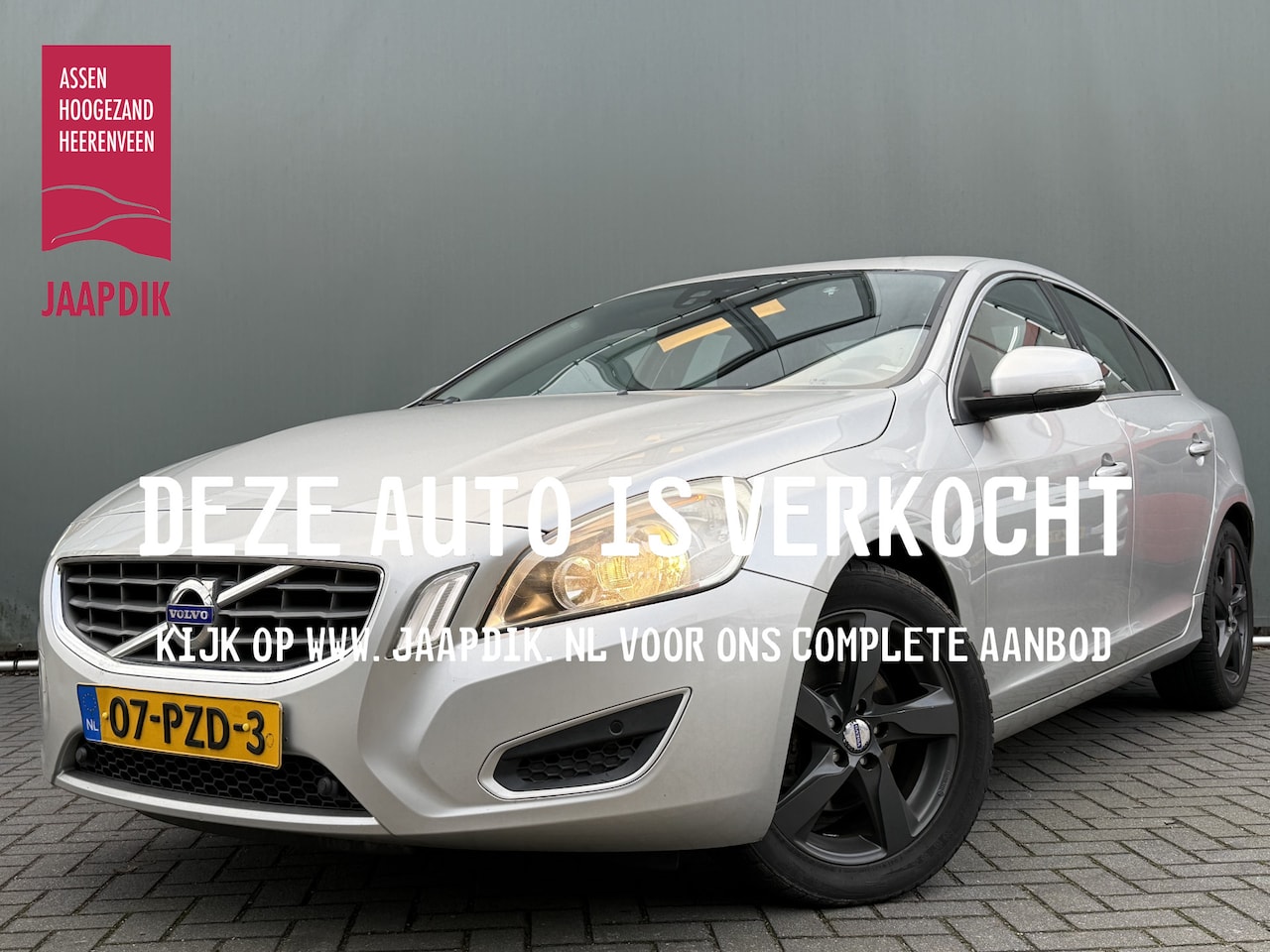 Volvo S60 - BWJ 2011 1.6 180 PK T4 Momentum AUTOMAAT / TREKHAAK / CRUISE / CLIMA / NAVI / PARKEERSENSO - AutoWereld.nl