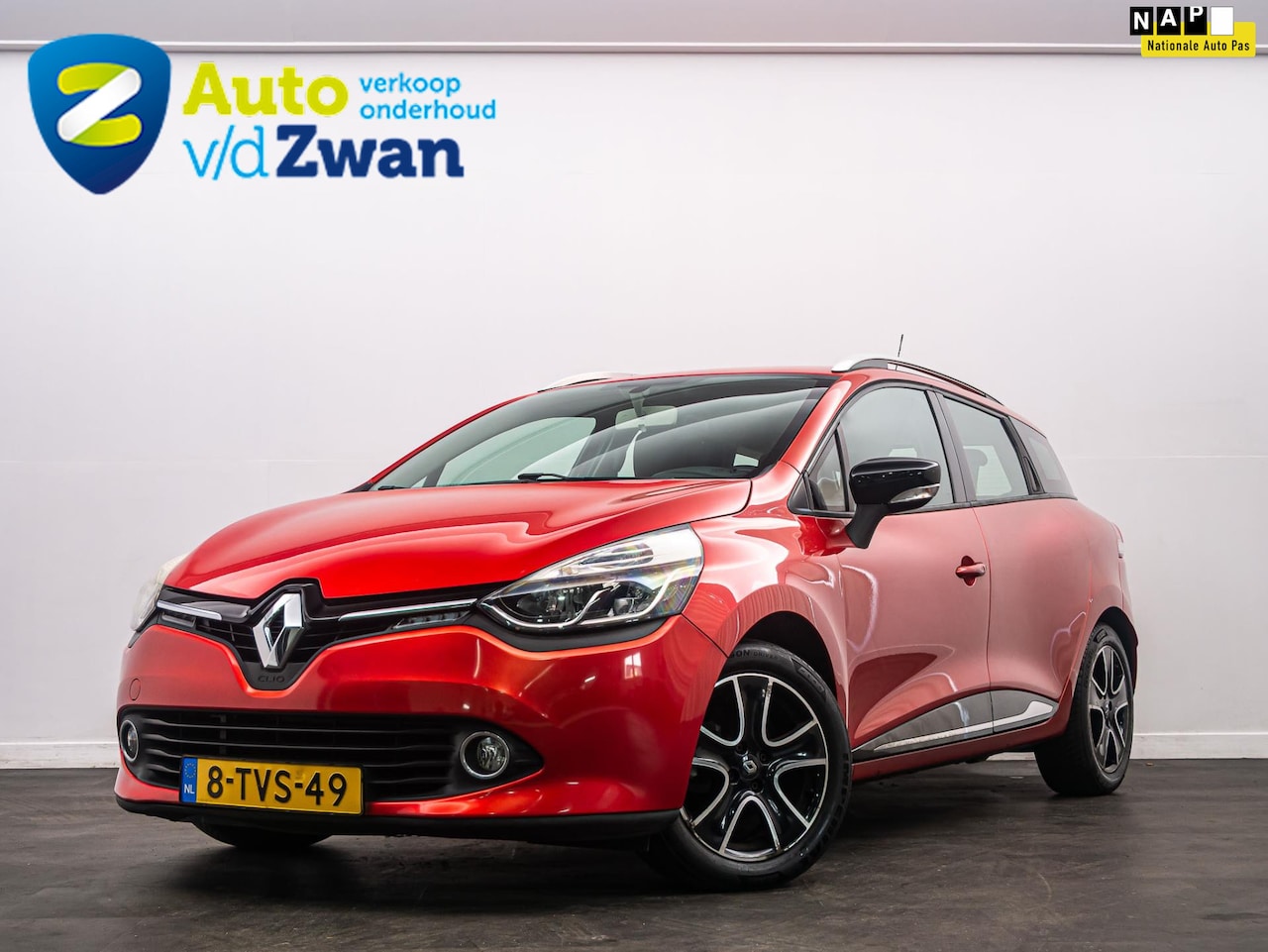 Renault Clio Estate - 0.9 TCe Expression Navi/Airco/Cruise - AutoWereld.nl