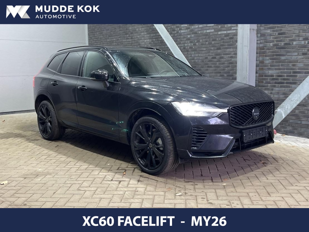 Volvo XC60 - T8 Plug-in hybrid Ultra Black Edition | Luchtvering | 360° Camera | Panoramadak | Head-Up - AutoWereld.nl