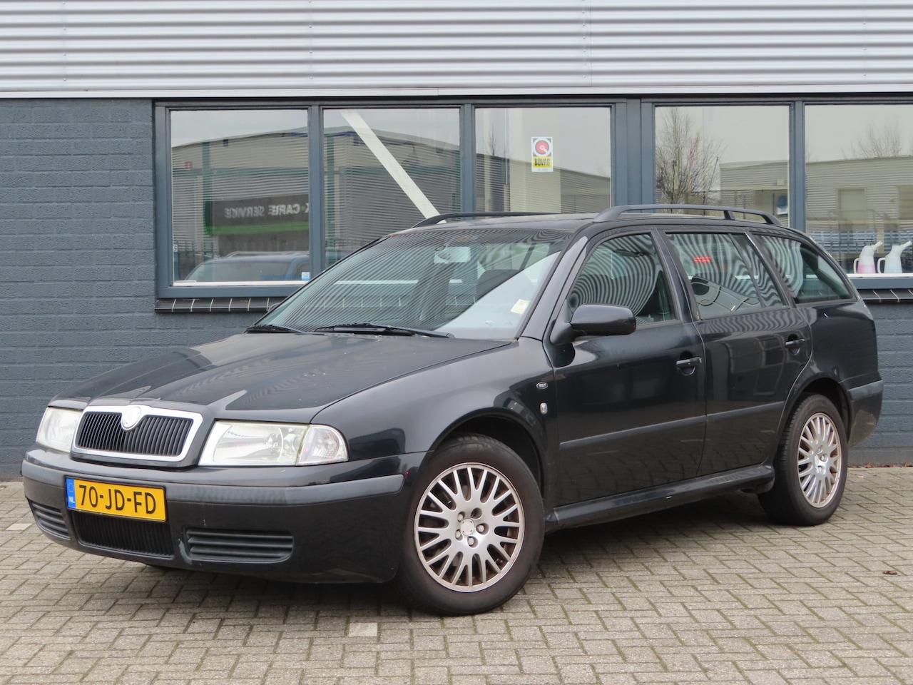 Skoda Octavia Combi - 2.0 Elegance | airco | cruise control | stoelverwarming - AutoWereld.nl