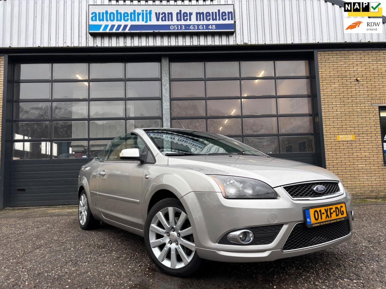 Ford Focus Coupé-Cabriolet - 2.0-16V Titanium nederlandse auto! - AutoWereld.nl