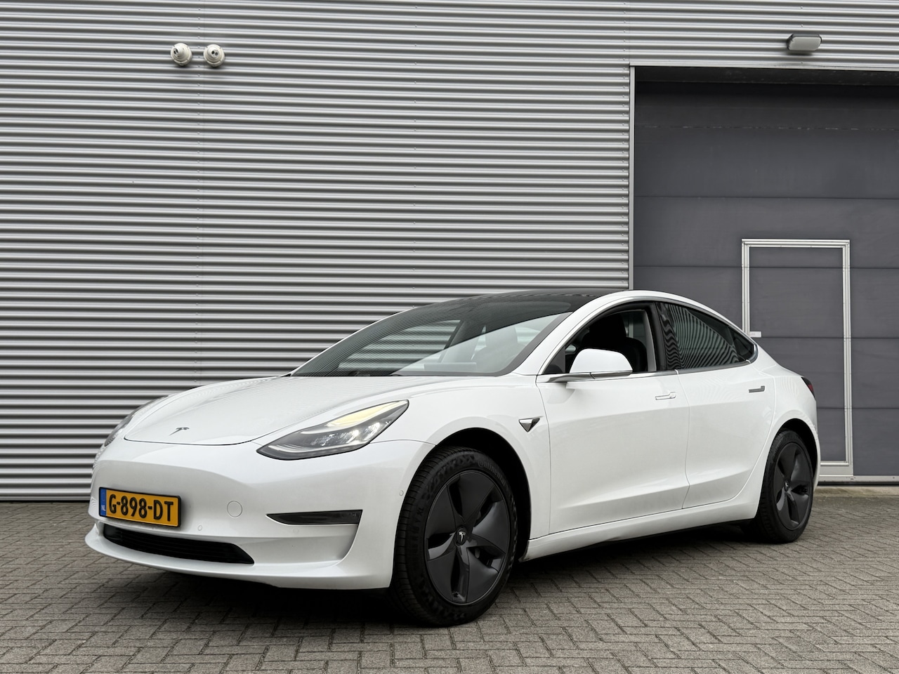 Tesla Model 3 - Standard RWD Plus 60 kWh - AutoWereld.nl