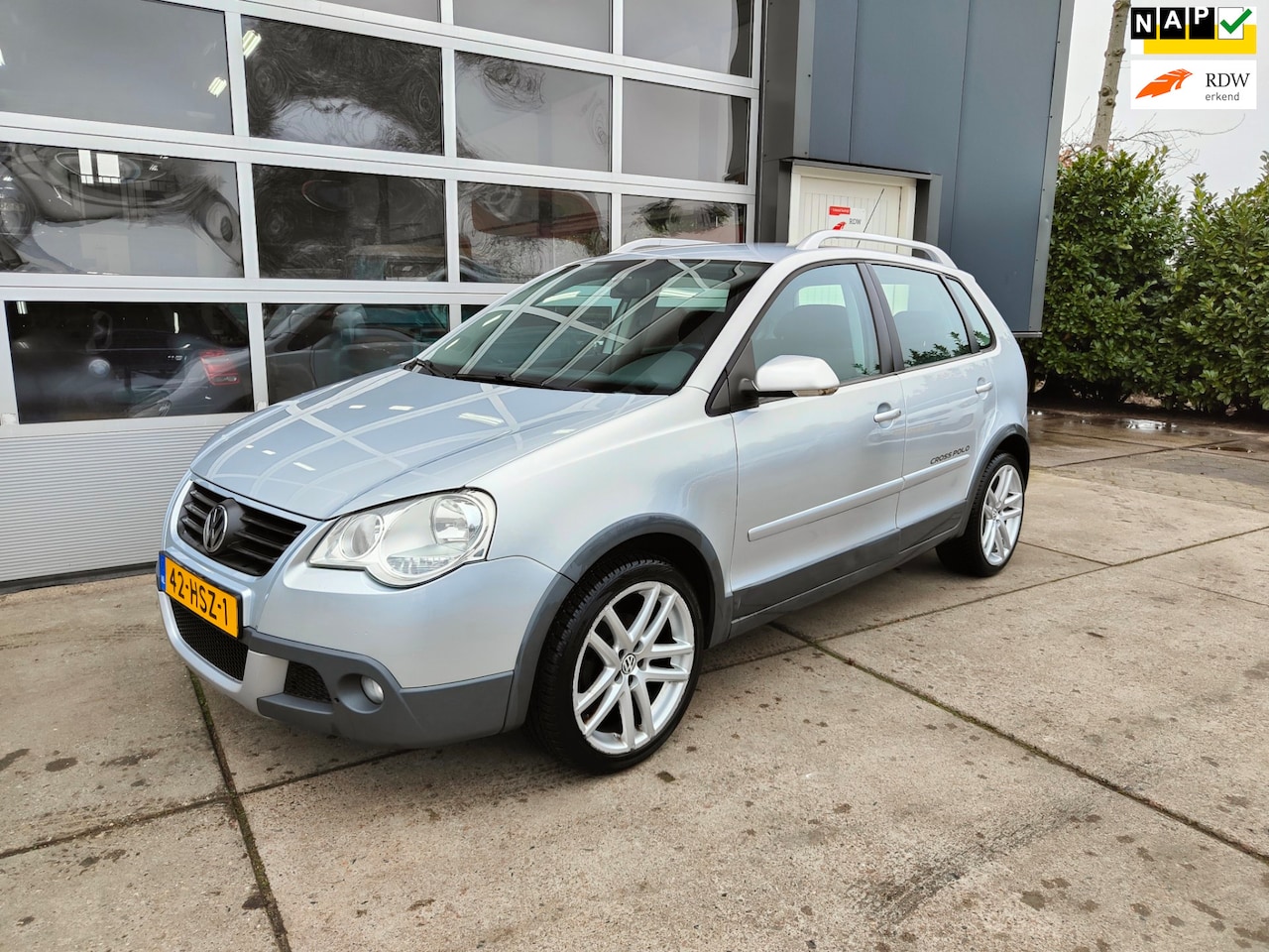 Volkswagen Polo - 1.6-16V Cross 1.6-16V Cross - AutoWereld.nl