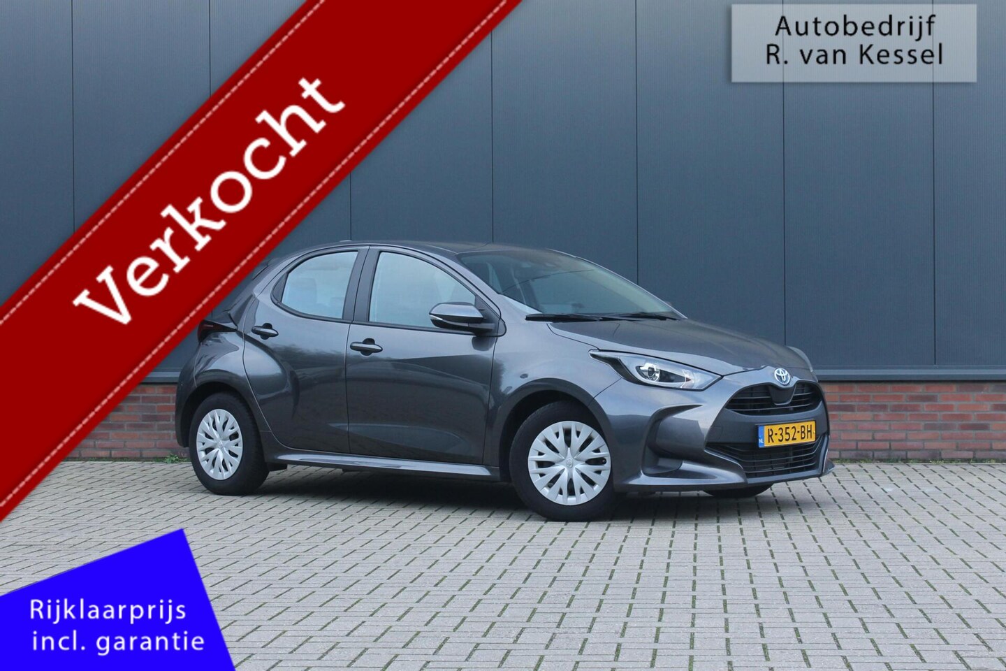 Toyota Yaris - 1.5 Hybrid Active I Navigatie I 1 Eigenaar I NL-auto - AutoWereld.nl