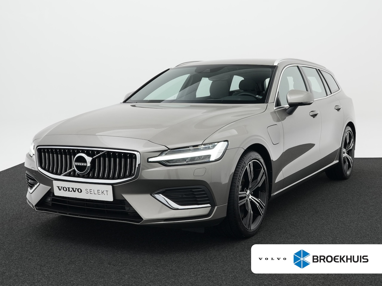 Volvo V60 - 2.0 T6 Recharge AWD Inscription | Long Range | 350pk | Harman Kardon | Full LED | Sportsto - AutoWereld.nl