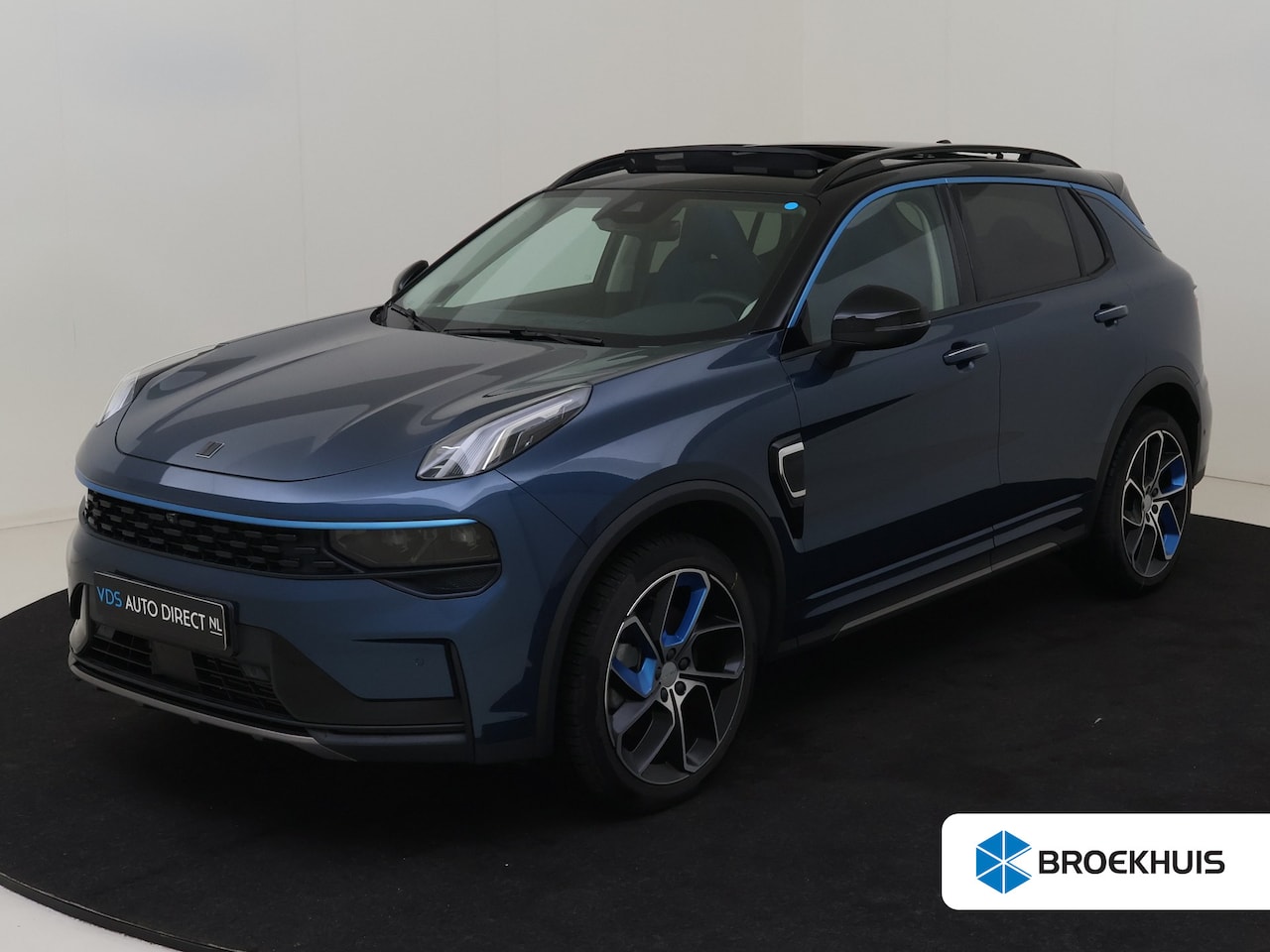 Lynk & Co 01 - 1.5 Panorama Dak | 20" Lichtmetaal | Parkeersensoren Voor + Achter | Carplay | Elek. Stoel - AutoWereld.nl