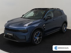 Lynk & Co 01 - 1.5 Panorama Dak | 20" Lichtmetaal | Parkeersensoren Voor + Achter | Carplay | Elek. Stoel