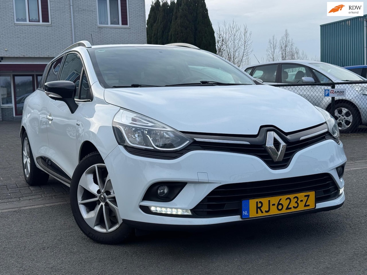 Renault Clio Estate - 0.9 TCe Limited 0.9 TCe Limited - AutoWereld.nl
