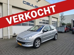 Peugeot 206 - 1.4-16V Quiksilver