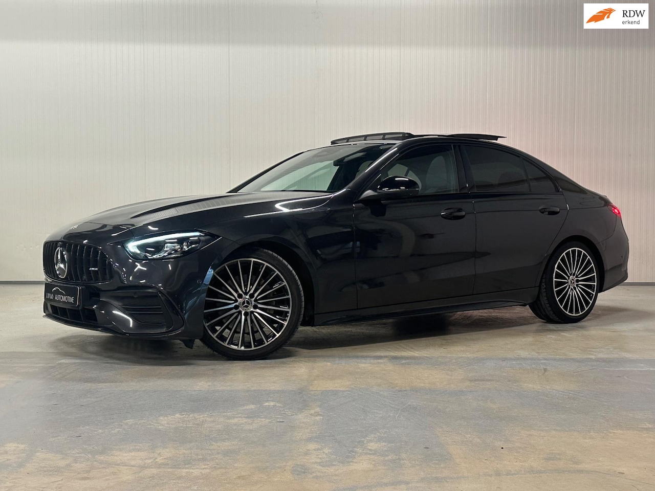 Mercedes-Benz C-klasse - 300 AMG Line | PANO | NIGHT | 360 CAMERA | BURMESTER | VOL OPTIES - AutoWereld.nl