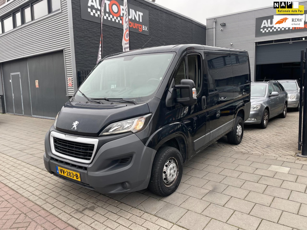 Peugeot Boxer - 330 2.2 HDI L1H2 XR 3e Eig! Trekhaak Airco NAP APK - AutoWereld.nl