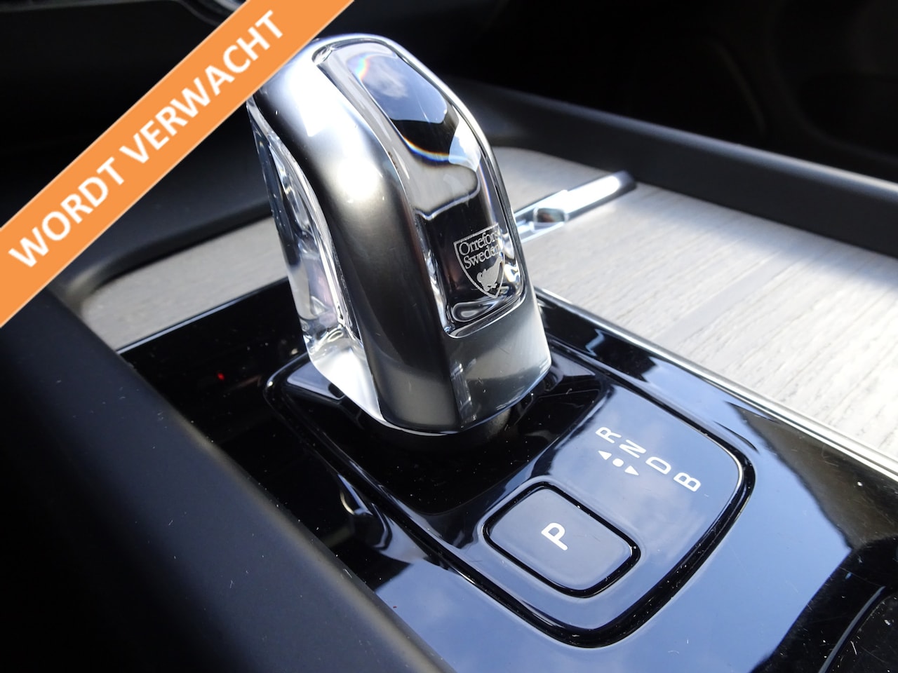 Volvo XC60 - 2.0 Recharge T6 AWD Business Pro 2.0 Recharge T6 AWD Business Pro - AutoWereld.nl