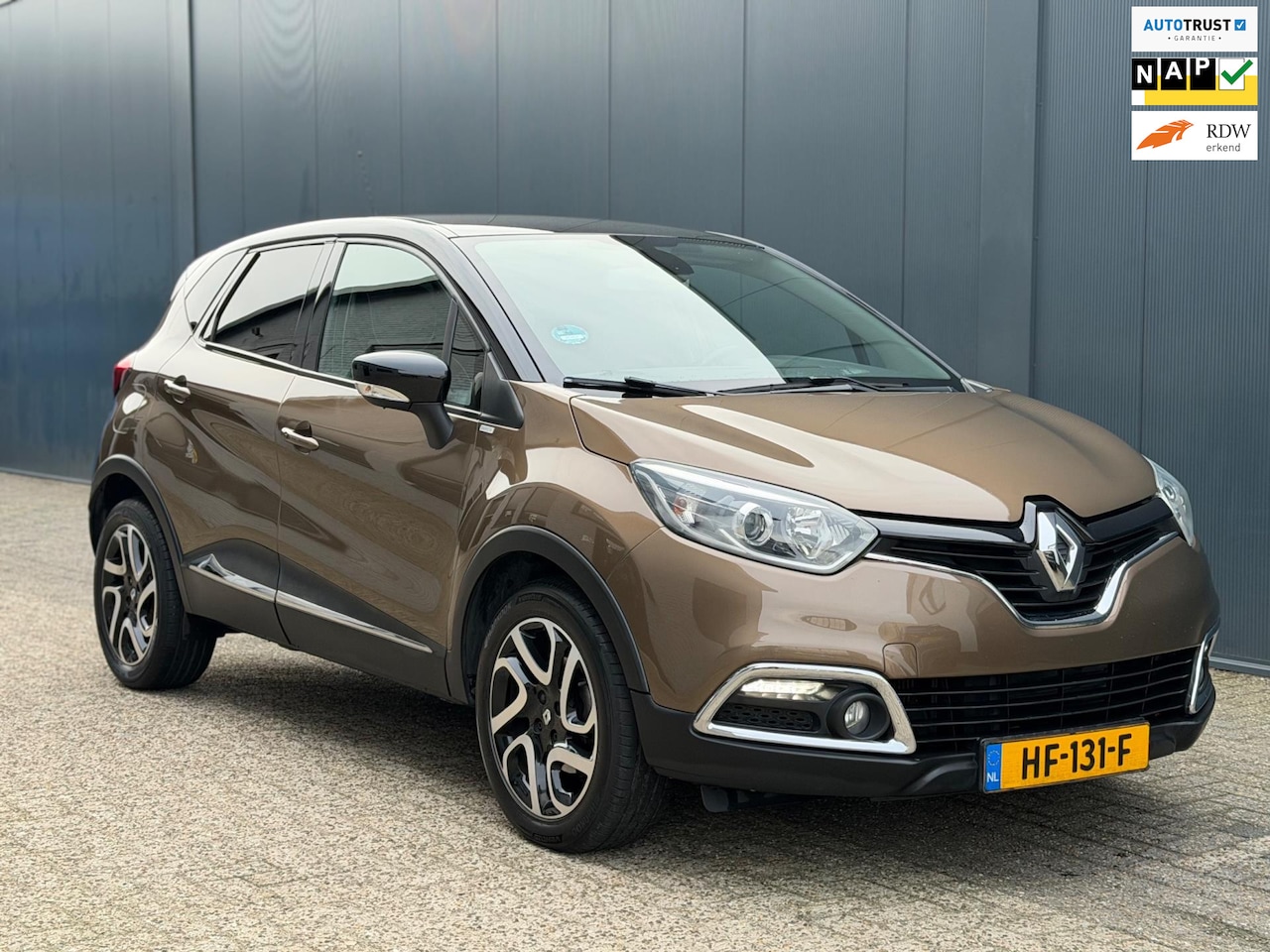 Renault Captur - 1.2 TCe Barista Aut Trekhaak StoelVW Camera Vol! - AutoWereld.nl