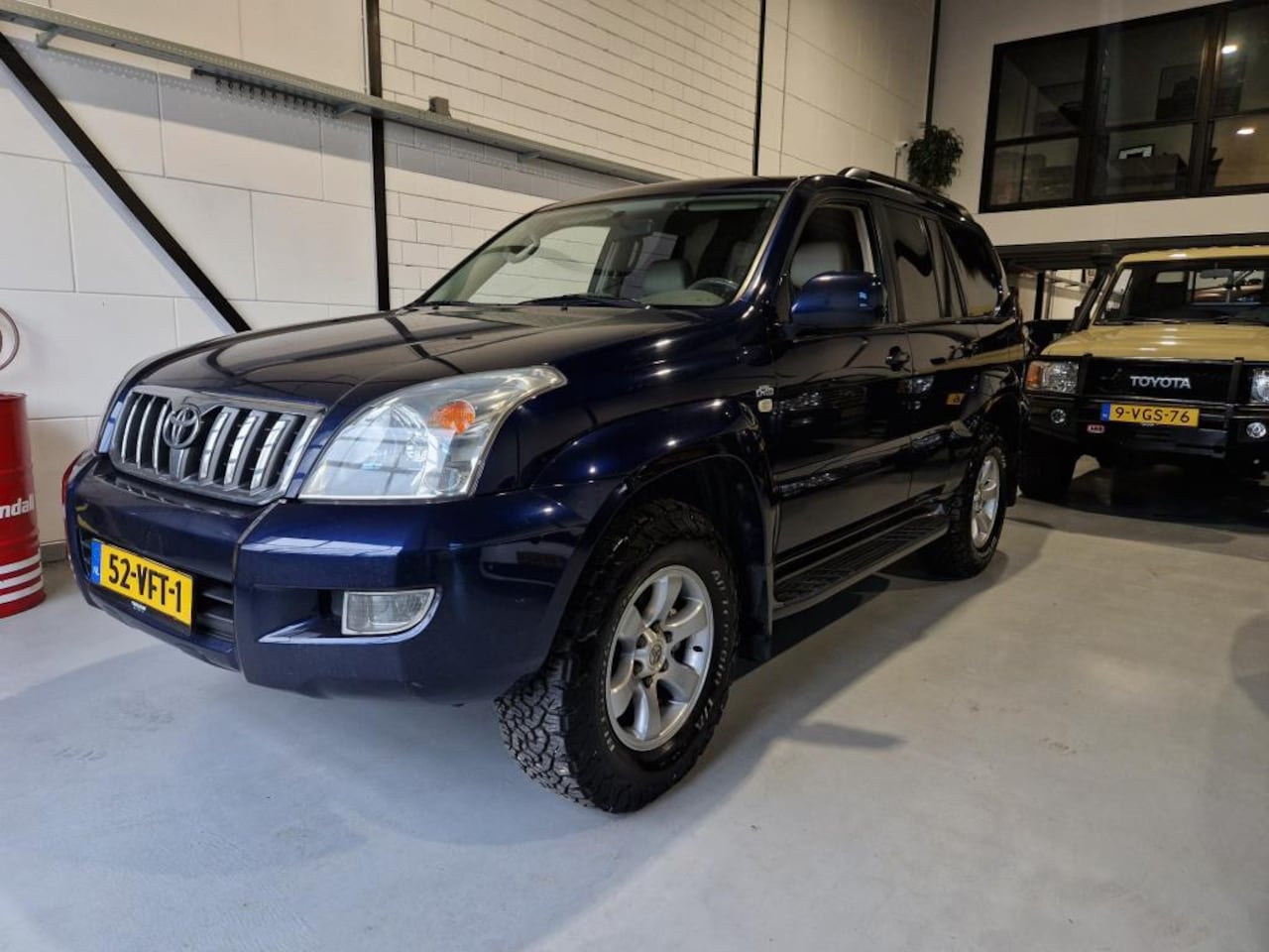 Toyota Land Cruiser - LandCruiser 3.0 D-4D SX Grijs Kenteken - AutoWereld.nl