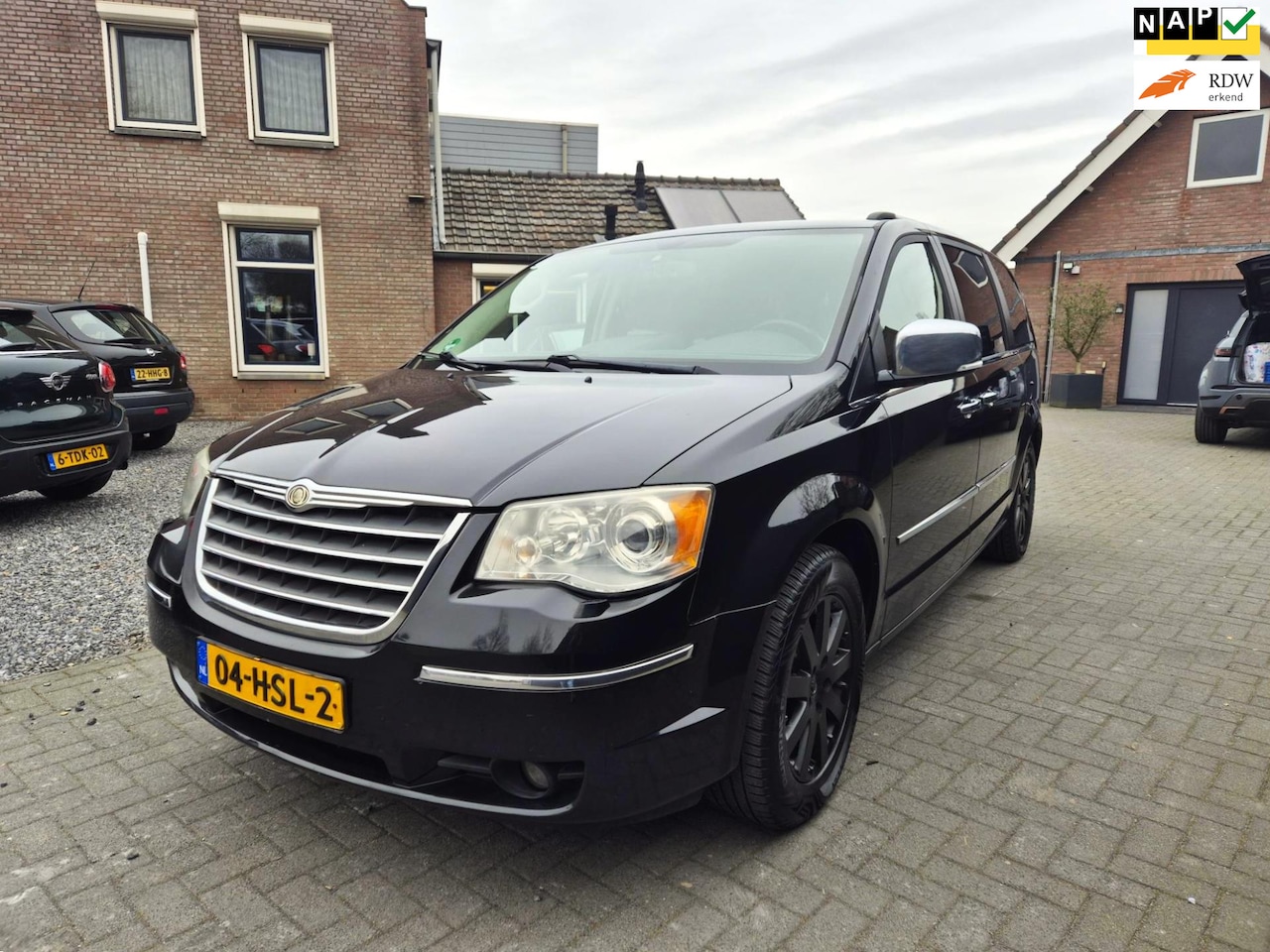Chrysler Grand Voyager - 3.8 V6 Limited Automaat Navi Clima Cruise Leer - AutoWereld.nl