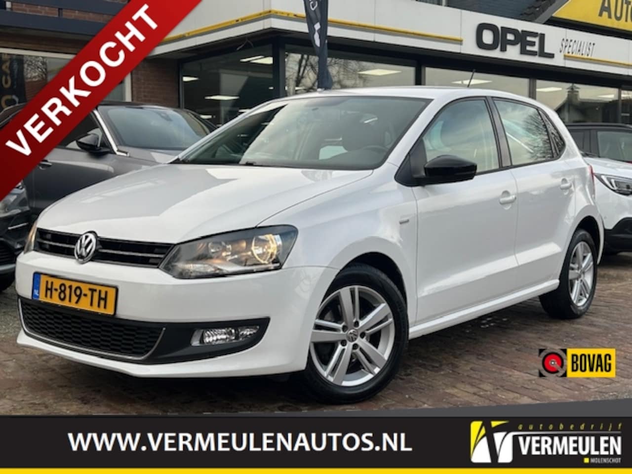 Volkswagen Polo - 1.2 70PK Match + 15"/ Airco/ CarPlay/ Trekhaak/ Bluetooth - AutoWereld.nl