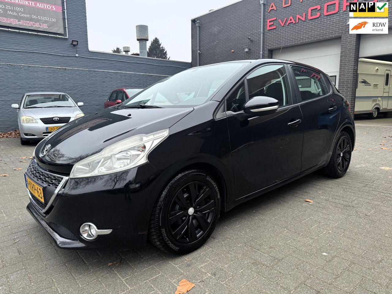Peugeot 208 - 1.6 e-HDi Blue Lease 5Drs Airco - AutoWereld.nl
