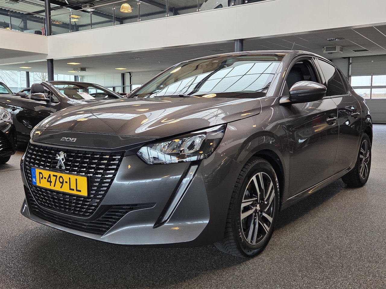 Peugeot 208 - 1.2 PureTech Blue Lease Allure / Carplay / DAB+ / Cruise contr. / NAP - AutoWereld.nl