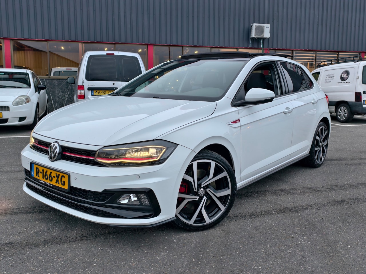 Volkswagen Polo - 2.0 TSI GTI Performance / AUTOMAAT / PANO / VIRTUAL COCKPIT / NAVI / XENON / SPORTSTOELEN - AutoWereld.nl