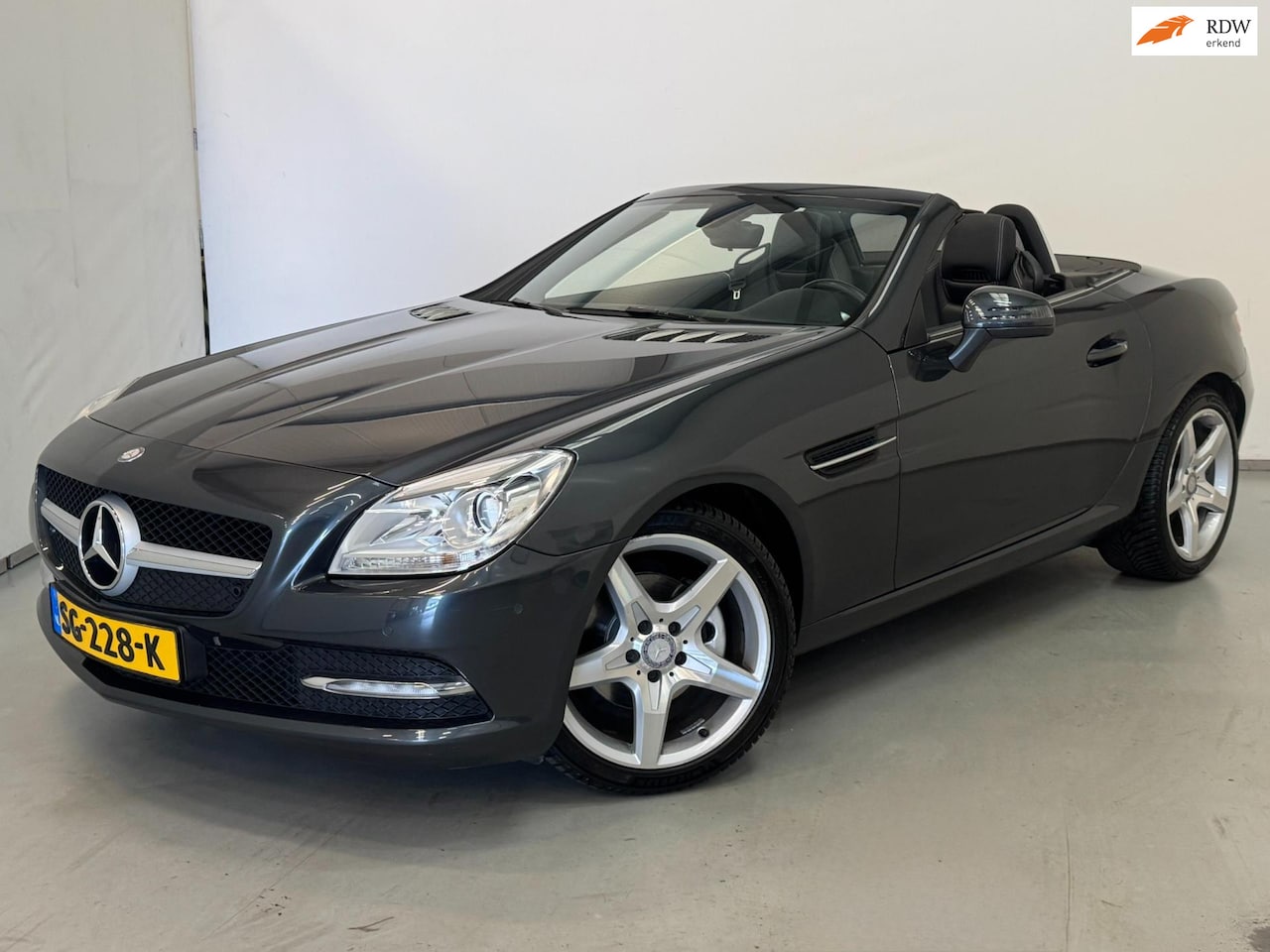 Mercedes-Benz SLK-klasse - 200 / Airscarf / Leder / Stoelverwarming - AutoWereld.nl