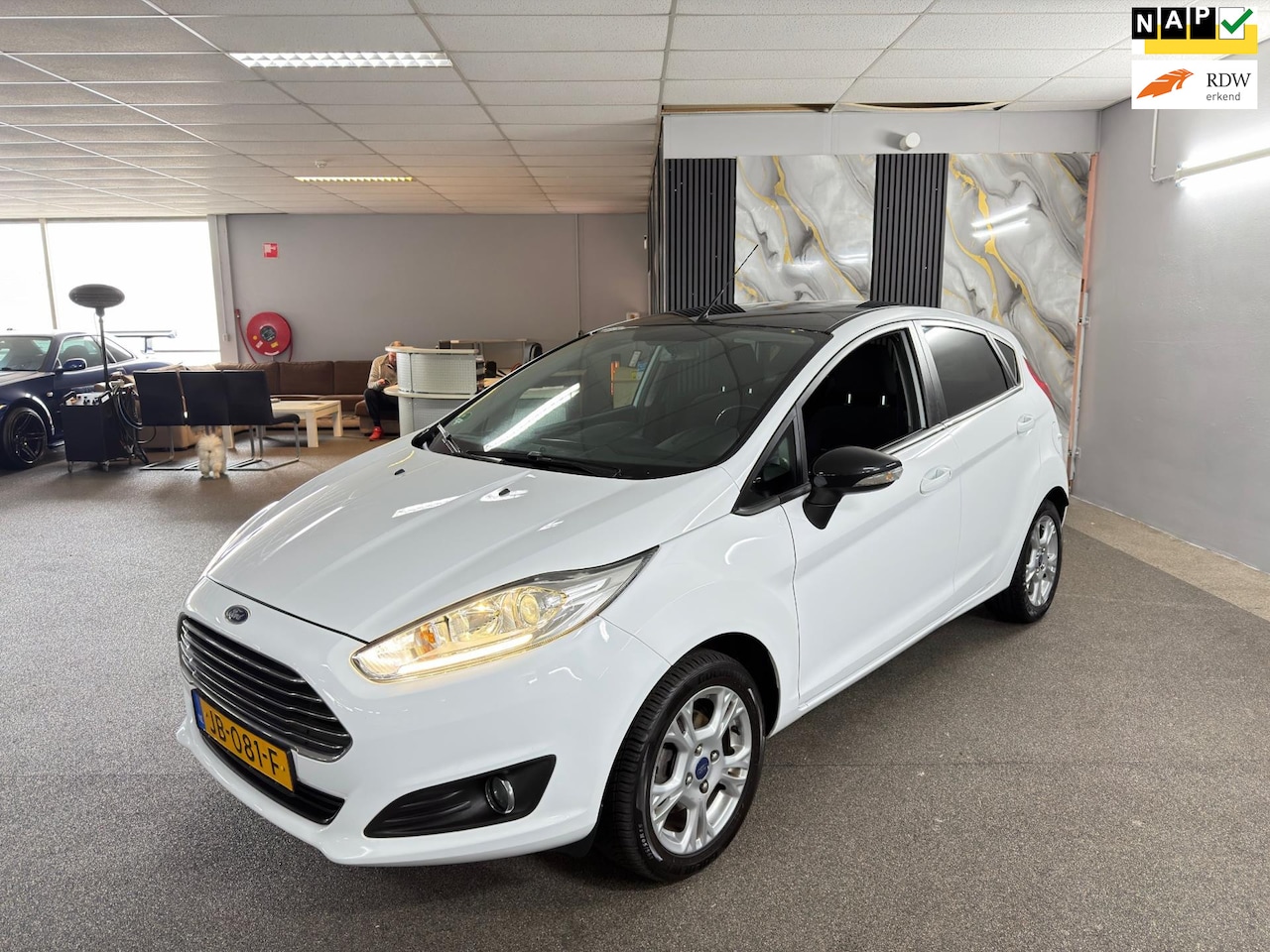 Ford Fiesta - 1.0 White Edition Apk Nieuw,Clima,Navigatie,Parksensor,Led-Verlichting,N.A.P,Lm velgen,2 s - AutoWereld.nl
