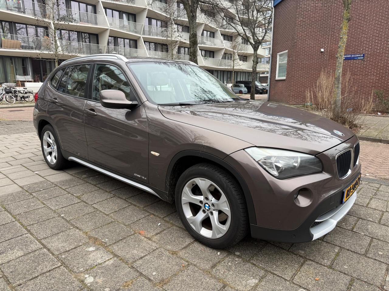 BMW X1 - SDrive18d Executive Leder Cruise PDC - AutoWereld.nl