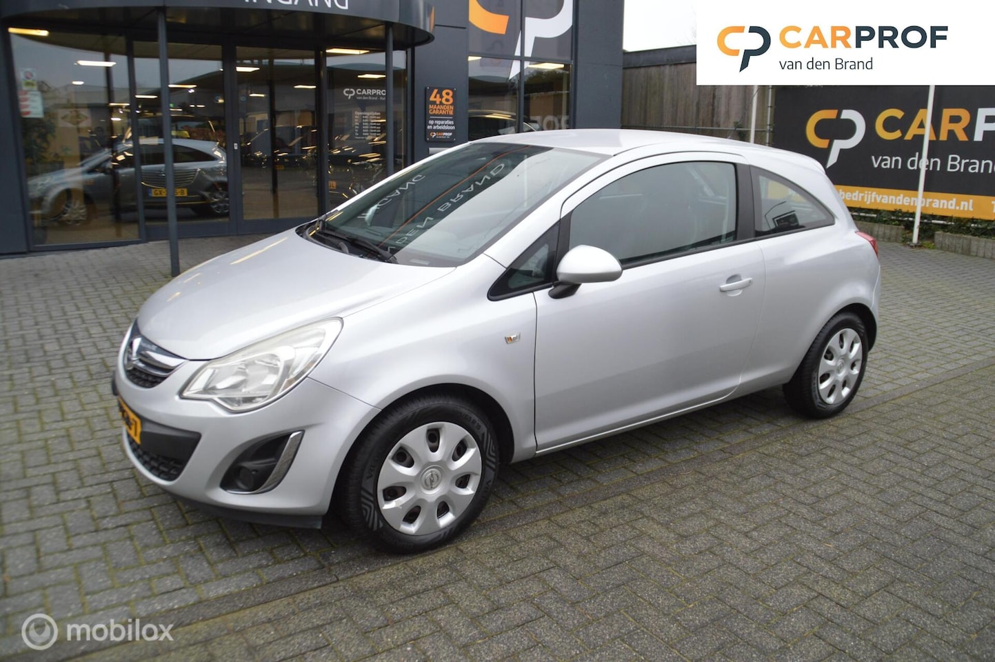 Opel Corsa - 1.2-16V Cosmo 1.2-16V Cosmo - AutoWereld.nl
