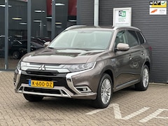 Mitsubishi Outlander - 2.4 PHEV Intense/1STE EIG/CAMERA/NAVI/NL-AUTO NAP