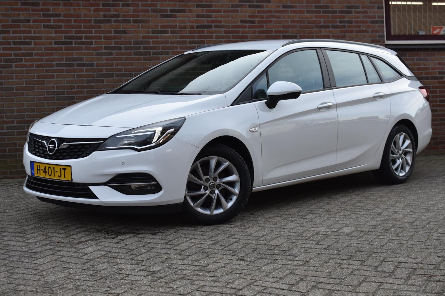 Opel Astra Sports Tourer - 1.2 Edition '20 MOTOR SCHADE!!! - AutoWereld.nl