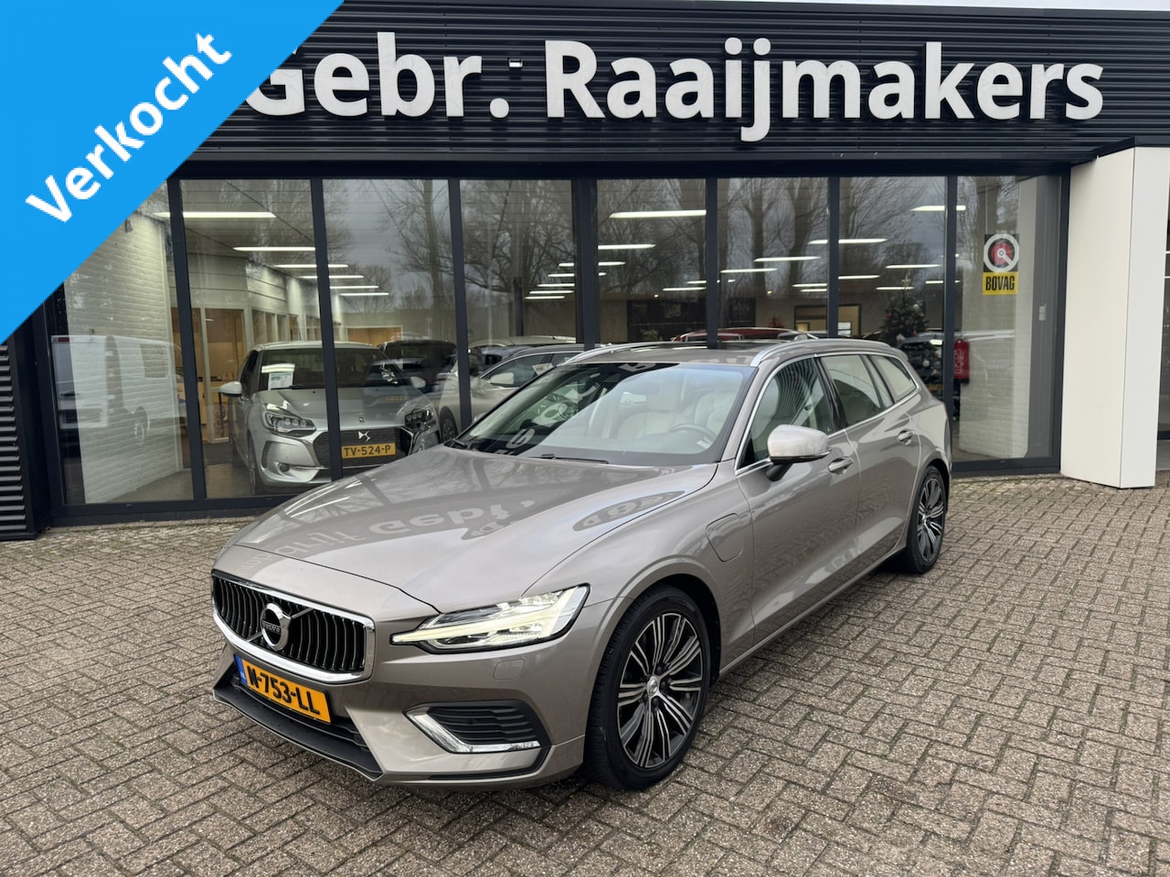 Volvo V60 - 2.0 T6 Recharge AWD Inscription*LED*Panorama*ACC* - AutoWereld.nl