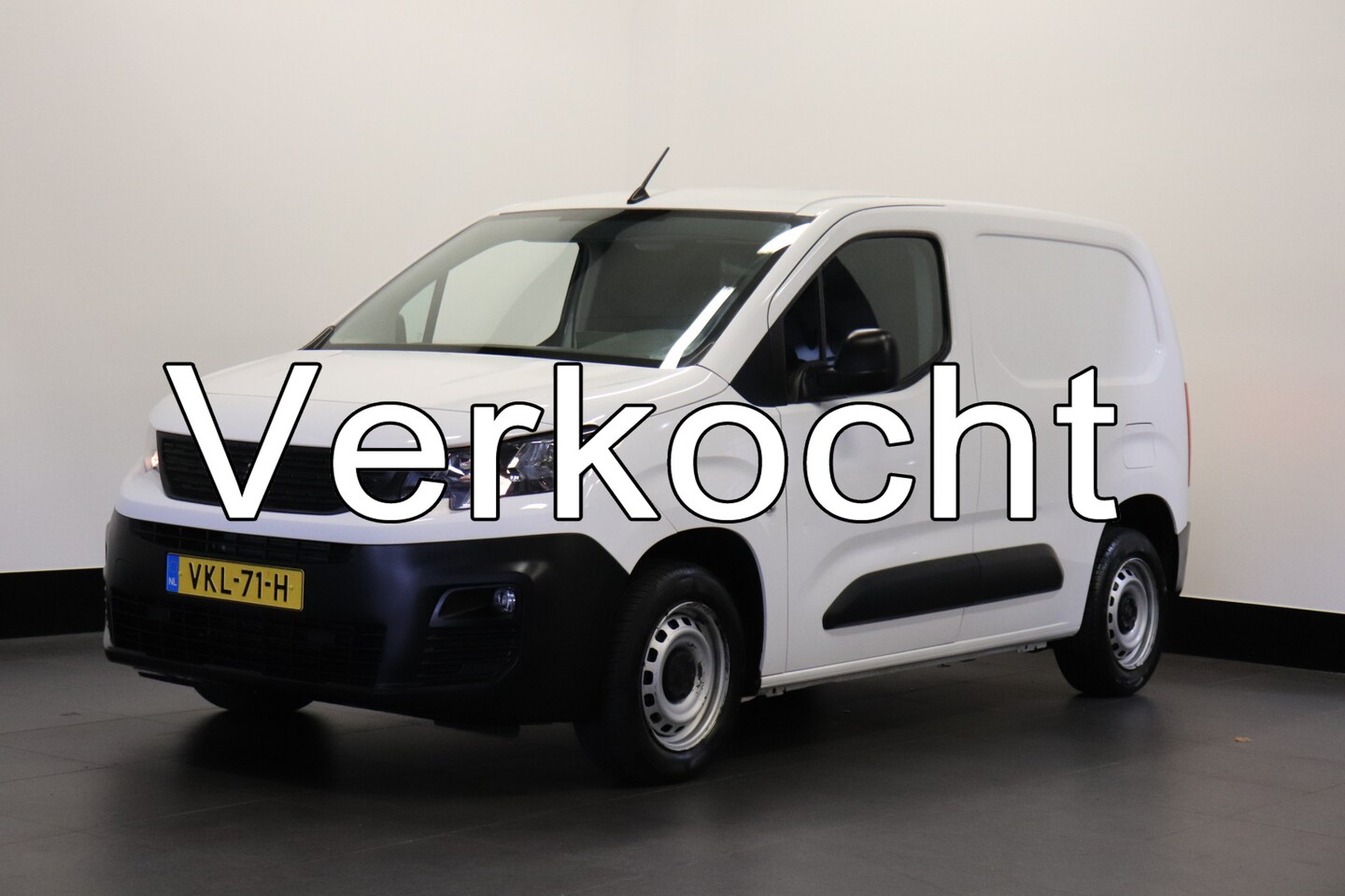Peugeot Partner - 1.2 PT 110PK Benzine! EURO 6 - Airco - Navi - Cruise - €12.499,- Excl. - AutoWereld.nl