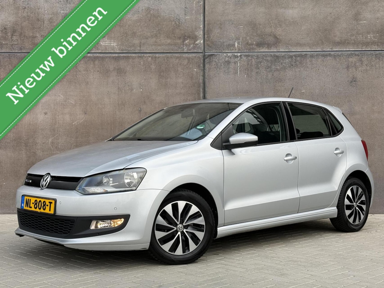 Volkswagen Polo - 1.0 95PK BlueMotion | CarPlay | PDC Voor + Achter | Airco | - AutoWereld.nl